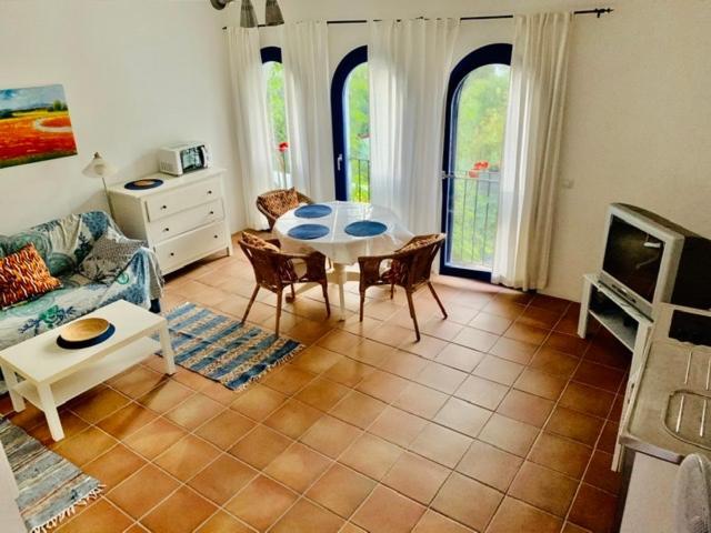 Casa Azul - Beautiful Ibiza-Style Apartment Olivella ภายนอก รูปภาพ